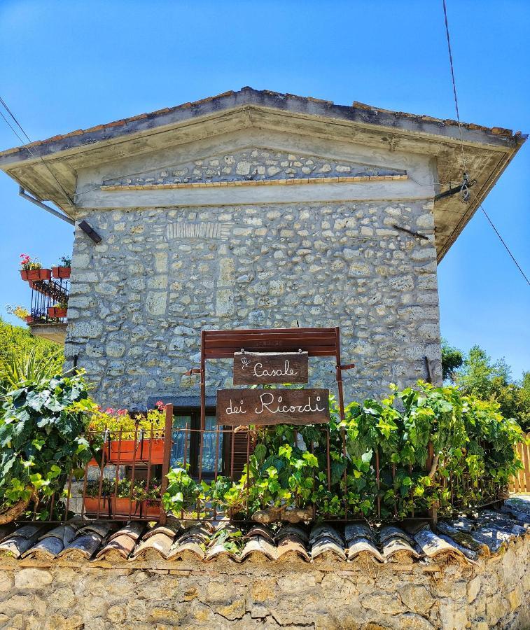 Bed and Breakfast Casale Dei Ricordi Arce Exterior foto