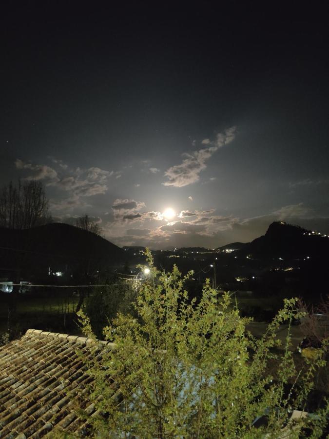 Bed and Breakfast Casale Dei Ricordi Arce Exterior foto