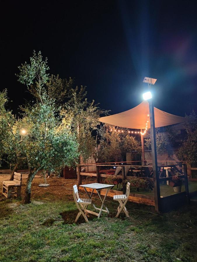 Bed and Breakfast Casale Dei Ricordi Arce Exterior foto